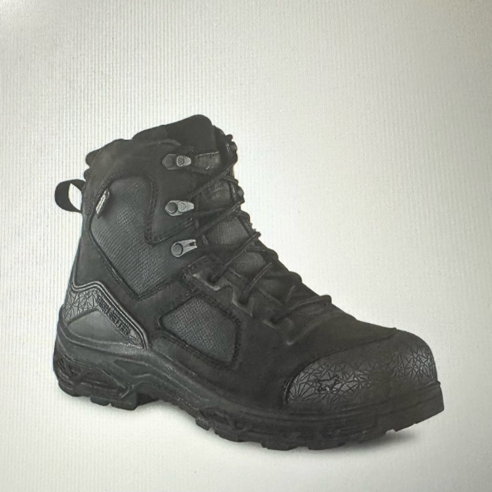 83642 - Irish Setter Men’s Kasota Black 6” Safety Toe Waterproof Boots in size 9